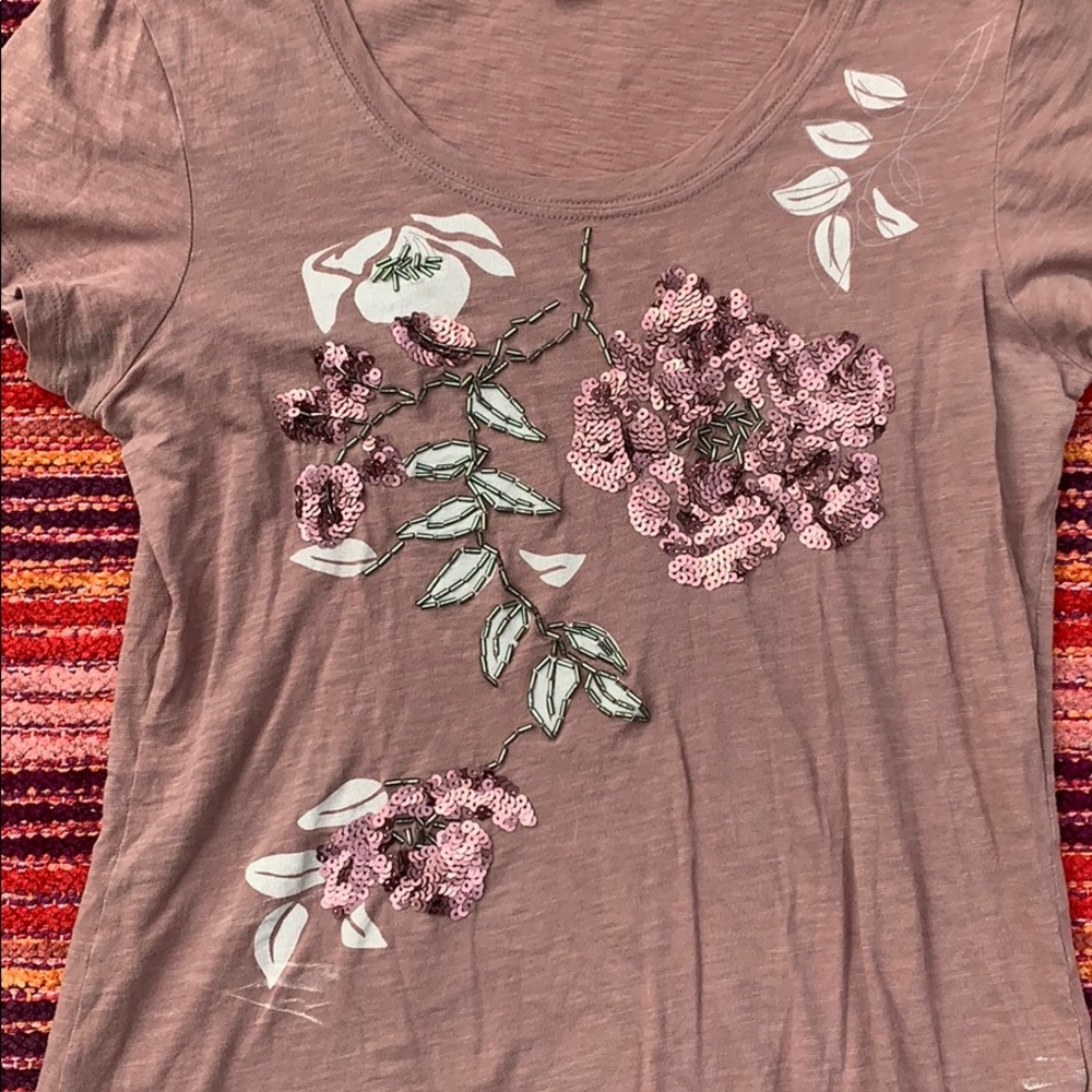 Banana Republic T-Shirt, Sequined Floral Top,  Casual V-Neck Top - Picture 2 of 7